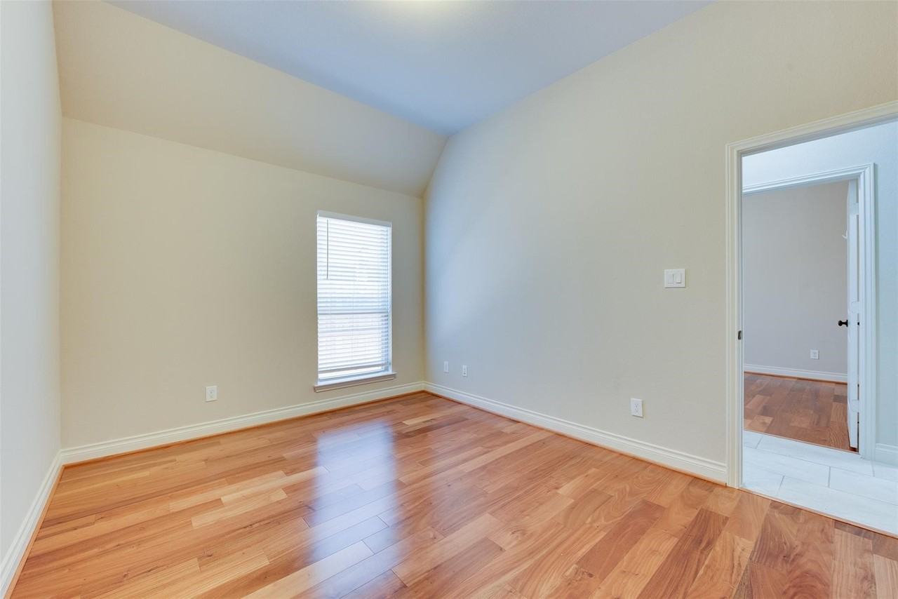 18106 Nisbet Xing #18106 - Photo 4 of 25