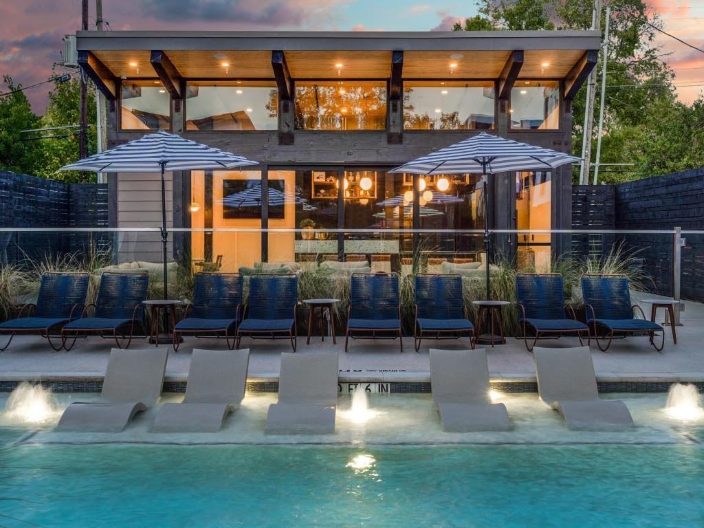 5609 Live Oak St #5609-301 - Photo 3 of 18