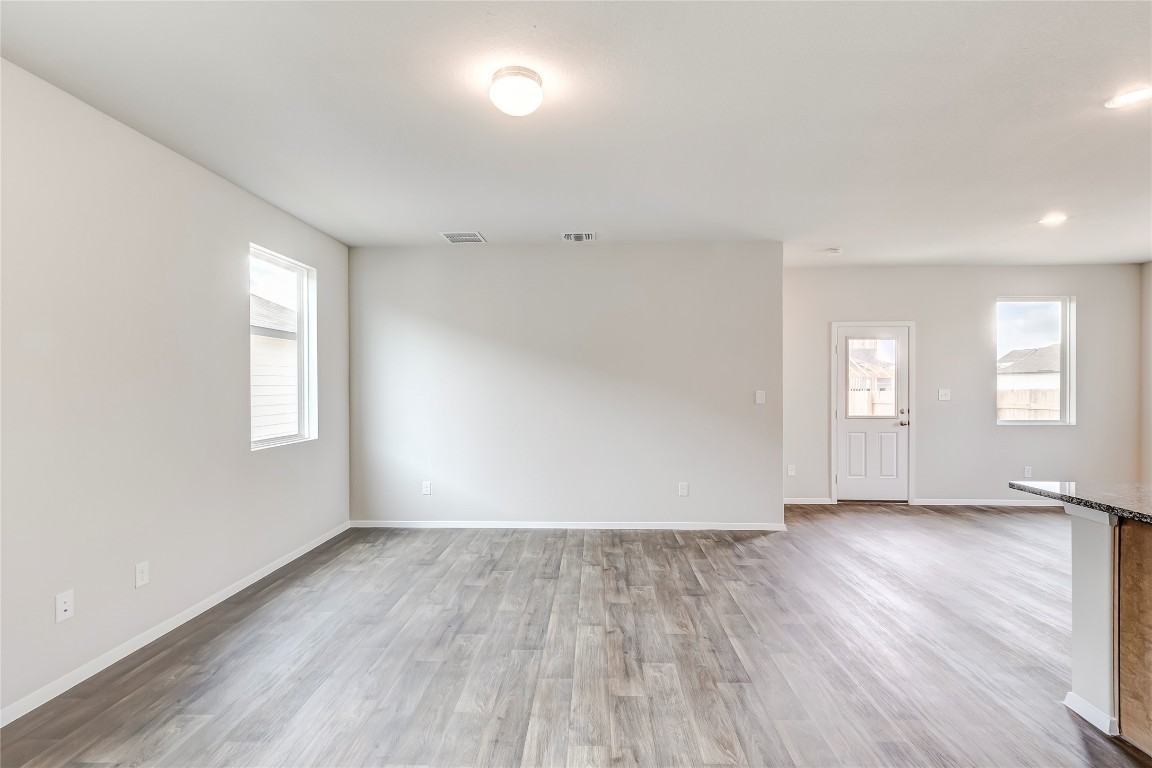 2607 Derwent Dr #2607 - Photo 5 of 36