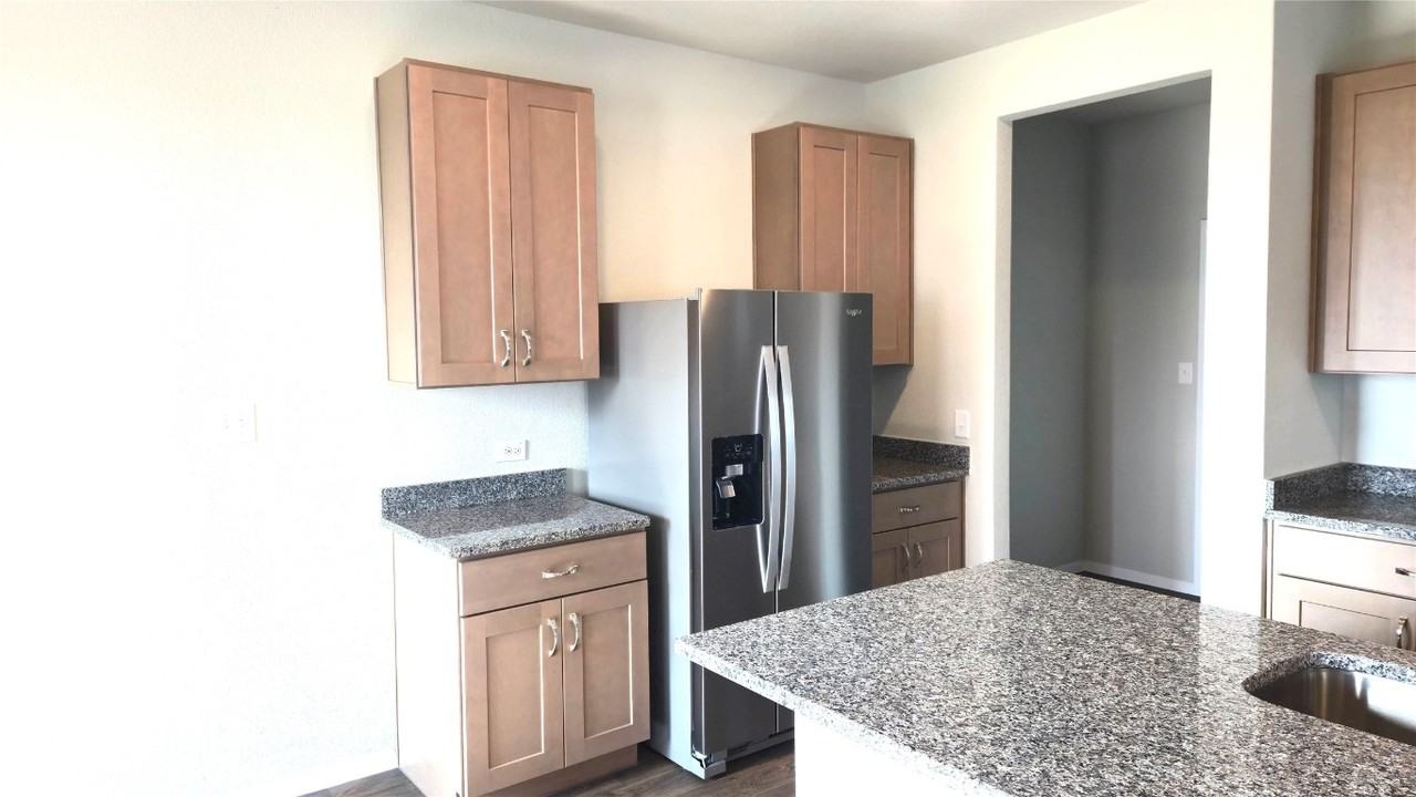 2607 Derwent Dr #2607 - Photo 7 of 36