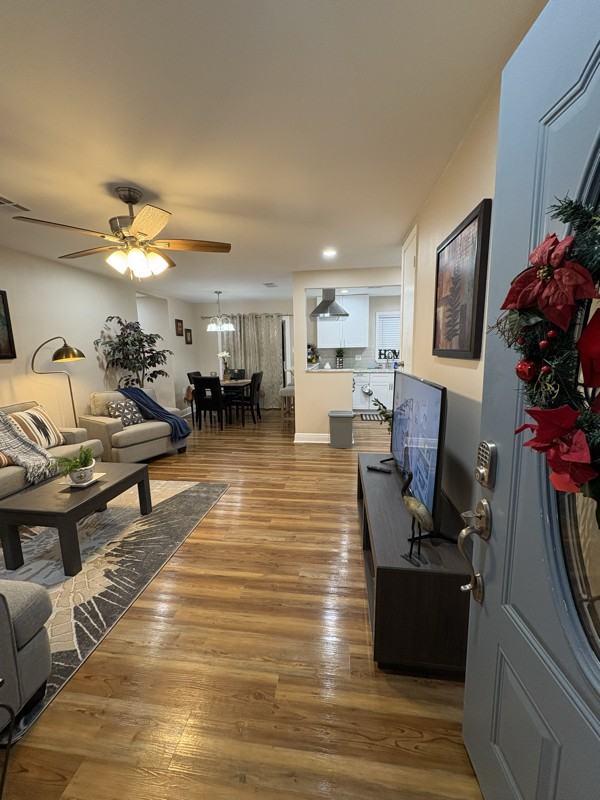 1216 Hymelia Ave - Photo 2 of 19