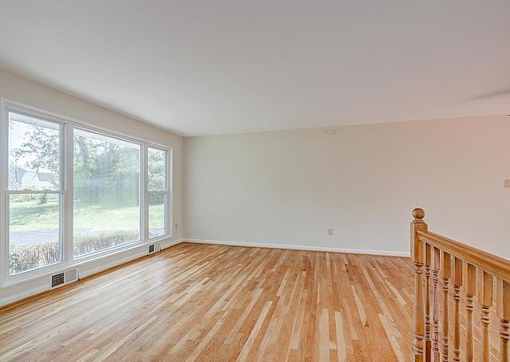 6110 Fairfield Pl - Photo 3 of 17