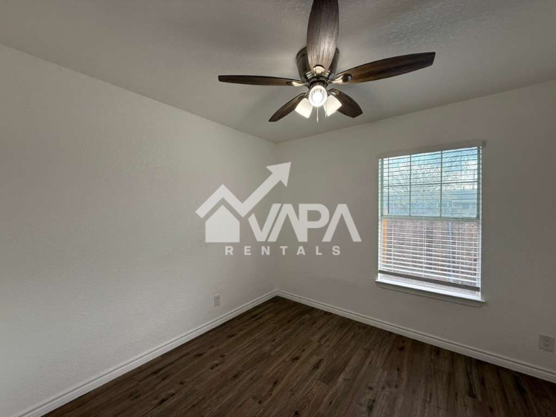 2902 Woodcliffe St - Photo 5 of 18