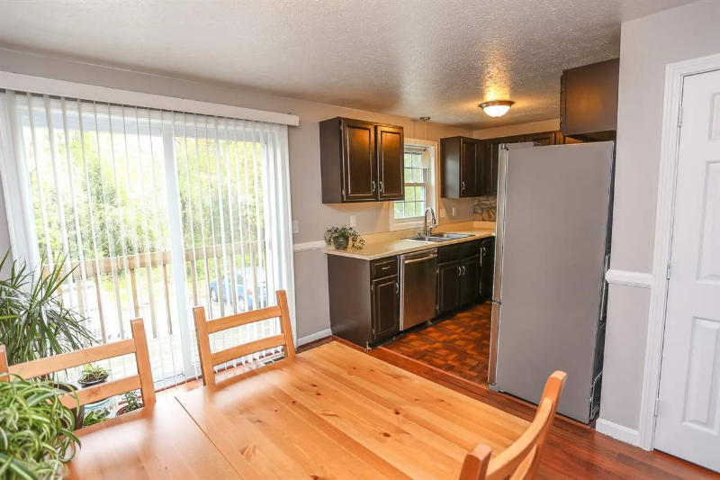 106 Weston Rd - Photo 6 of 19