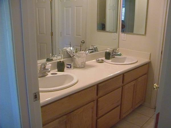 2114 Bailey Pl - Photo 4 of 8