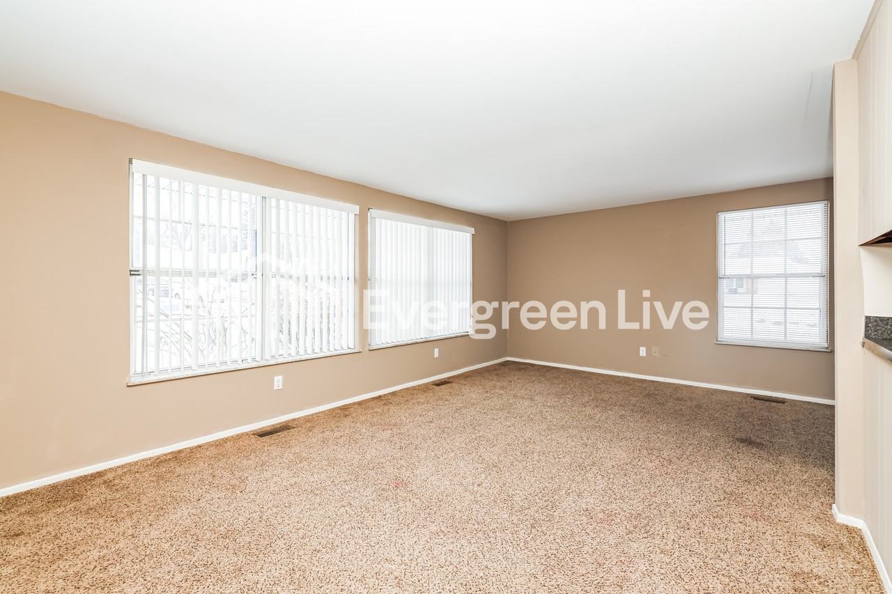 5714 Troy Villa Blvd - Photo 3 of 13