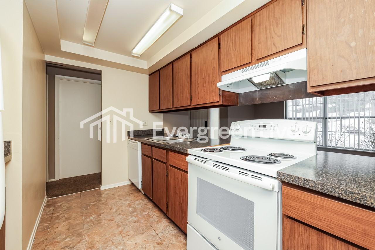 5714 Troy Villa Blvd - Photo 7 of 13