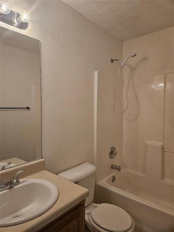 1330 Labonte Pkwy - Photo 4 of 6