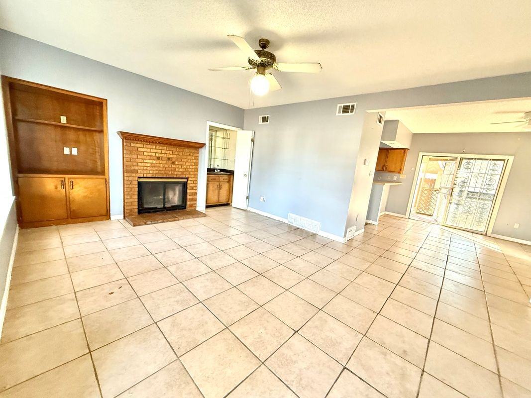 3736 Deer Xing - Photo 3 of 23