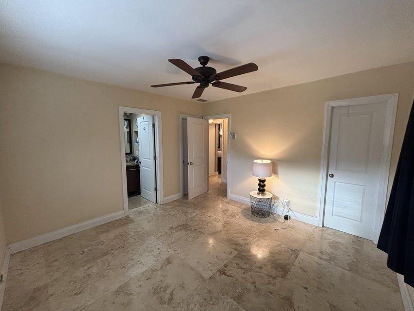 1700 Nw 36th Ct - Photo 4 of 30