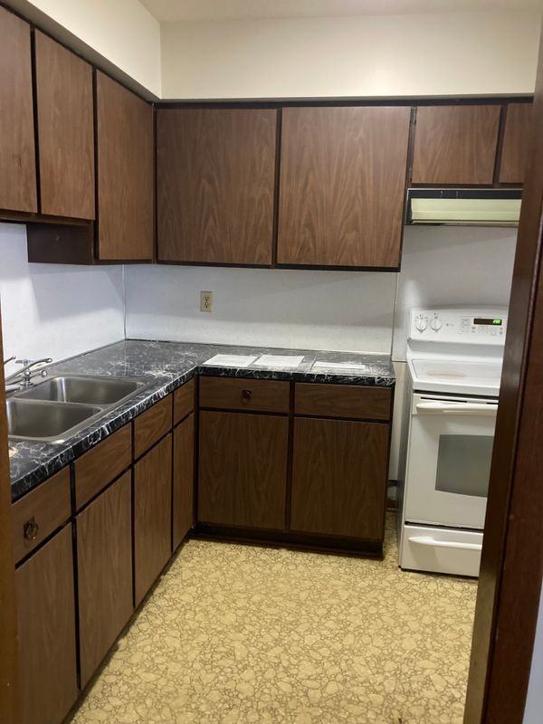 190 Cleveland Ave - Photo 5 of 15