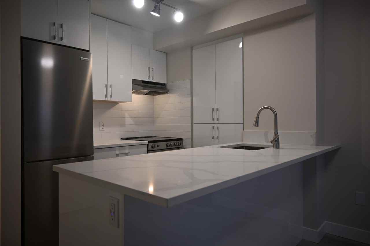 1333 Hornby Street - Photo 3 of 14