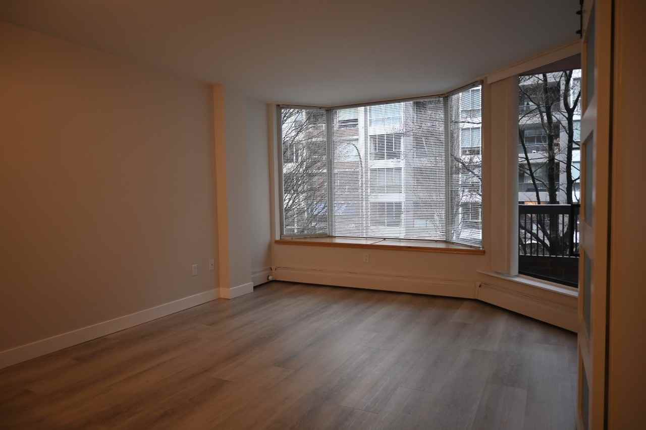 1333 Hornby Street - Photo 4 of 14