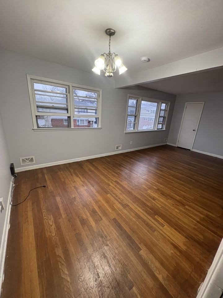 15 Crescent Ct - Photo 6 of 10