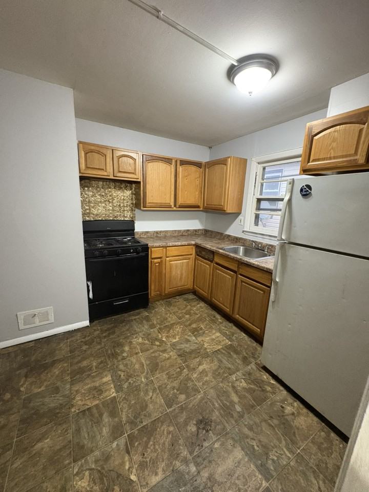 15 Crescent Ct - Photo 5 of 10