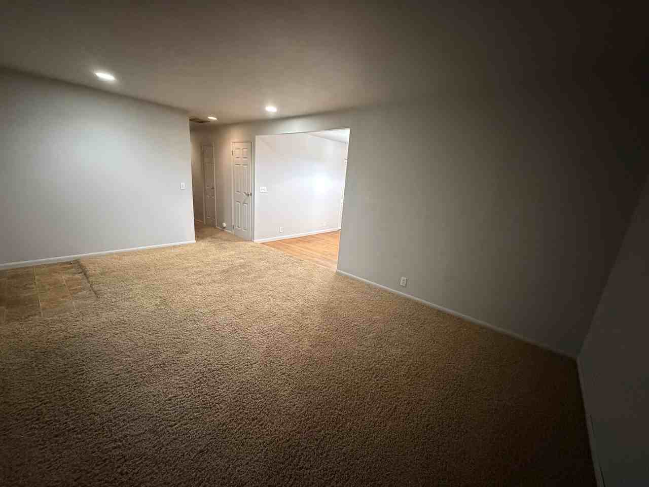 513 Dawn Ave #NA - Photo 3 of 20