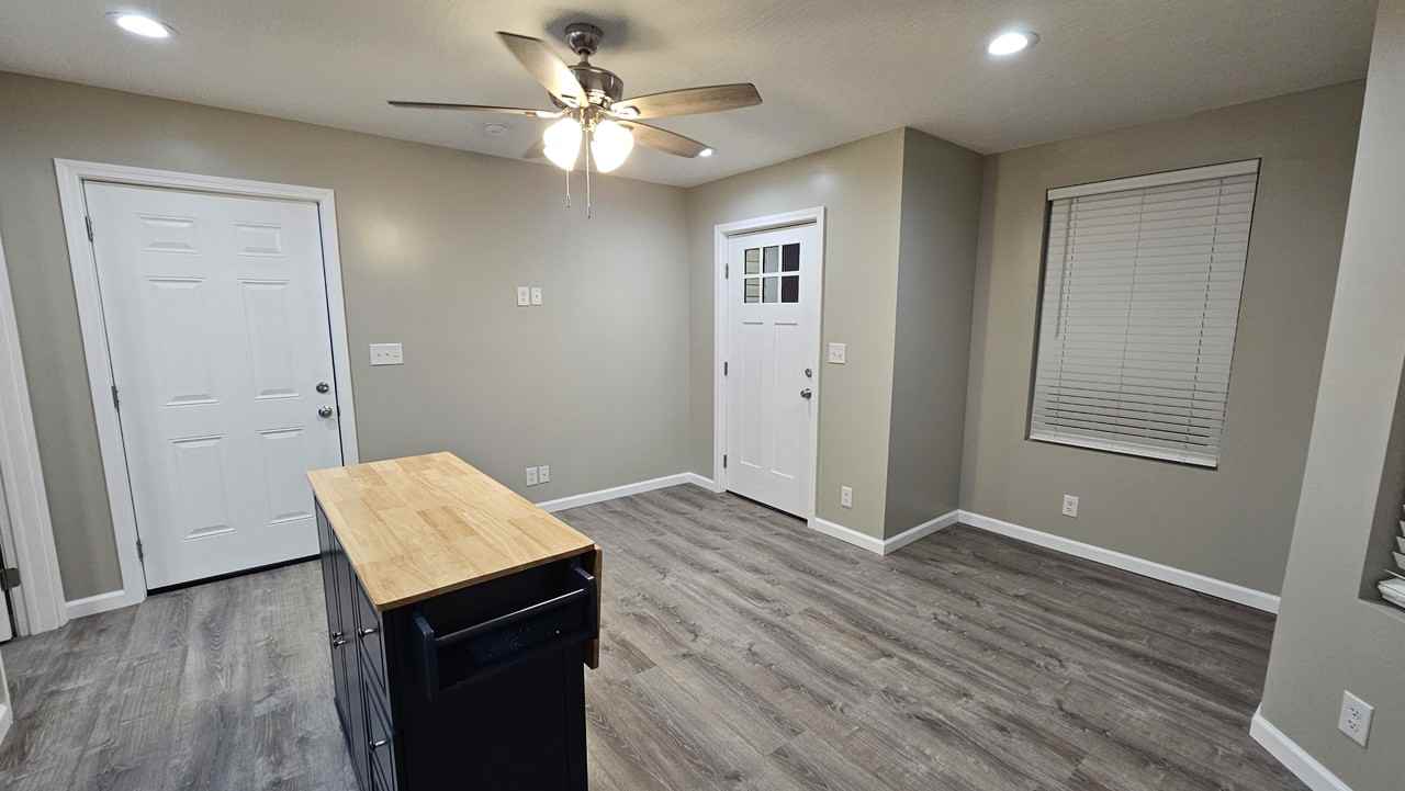 715 W 8th St #NA - Photo 6 of 17