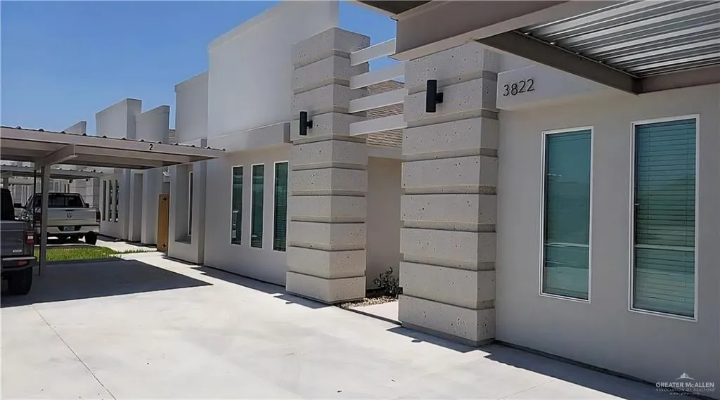 3822 Las Vistas Ln #3 - Photo 3 of 14