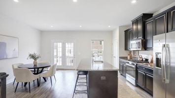 featured image of 11407 Willow Green Cir #TH