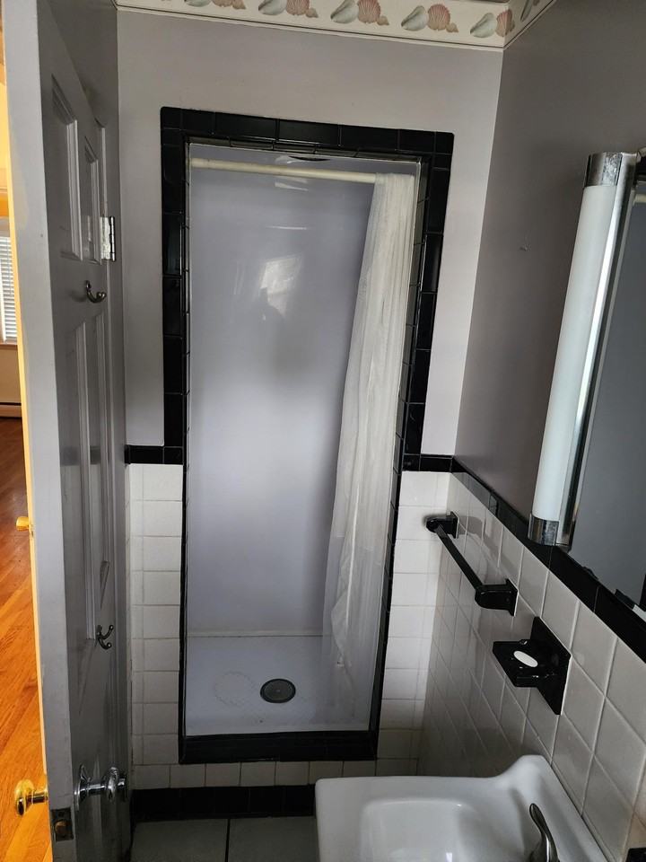 91 Whitcomb Dr #1 - Photo 3 of 15