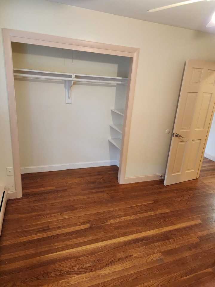 91 Whitcomb Dr #1 - Photo 5 of 15