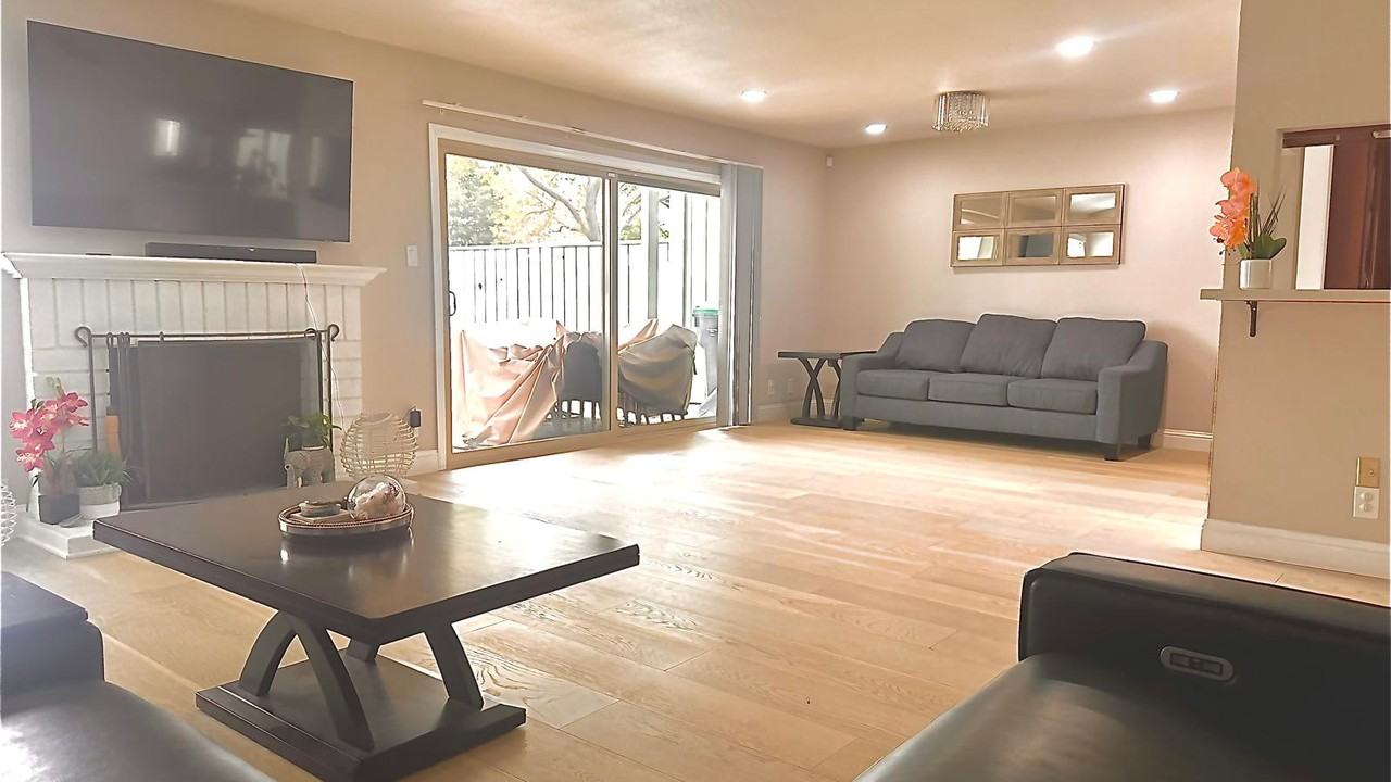 5351 Springdale Ave - Photo 4 of 15