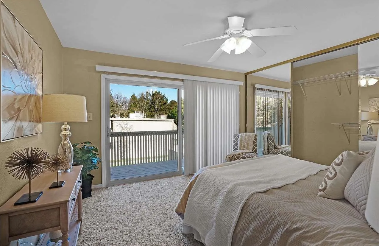 5351 Springdale Ave - Photo 5 of 15