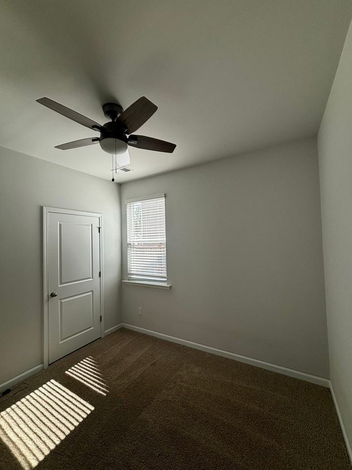 1003 Peridote Way #2 - Photo 3 of 15