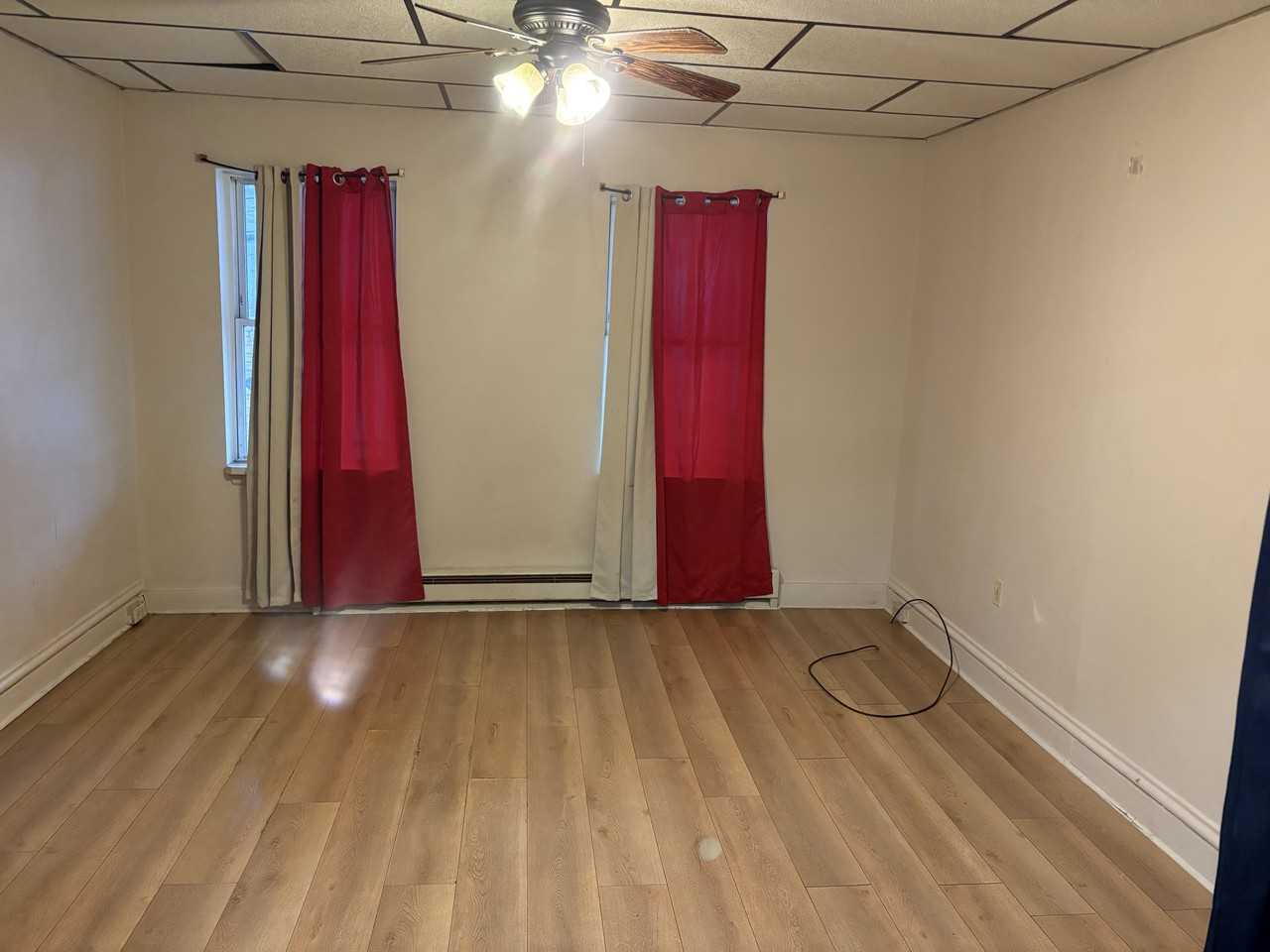 337 E Norwegian St #1stFL - Photo 3 of 8