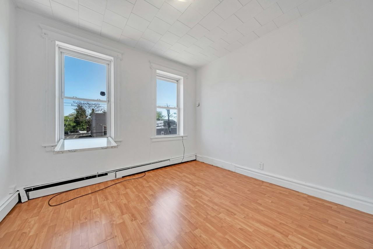 41 Heckel St #2 - Photo 7 of 8