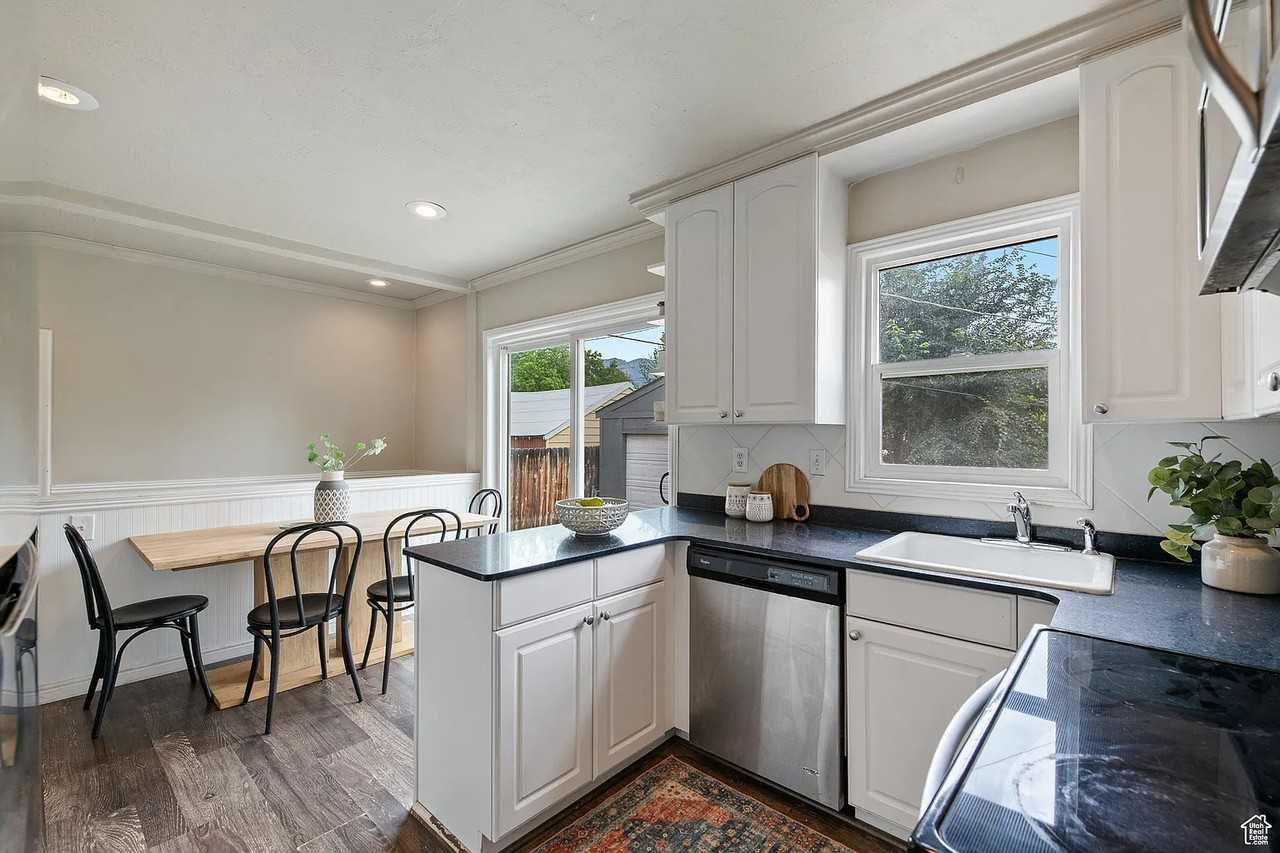 1980 E Downington Ave #1 - Photo 5 of 18