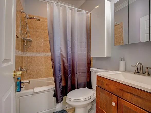 141 N Patterson Park Ave #1 - Photo 6 of 7