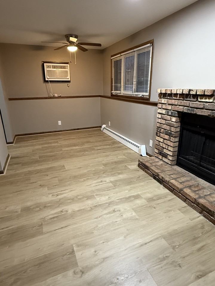 4004 Westover Rd Se #D - Photo 3 of 8