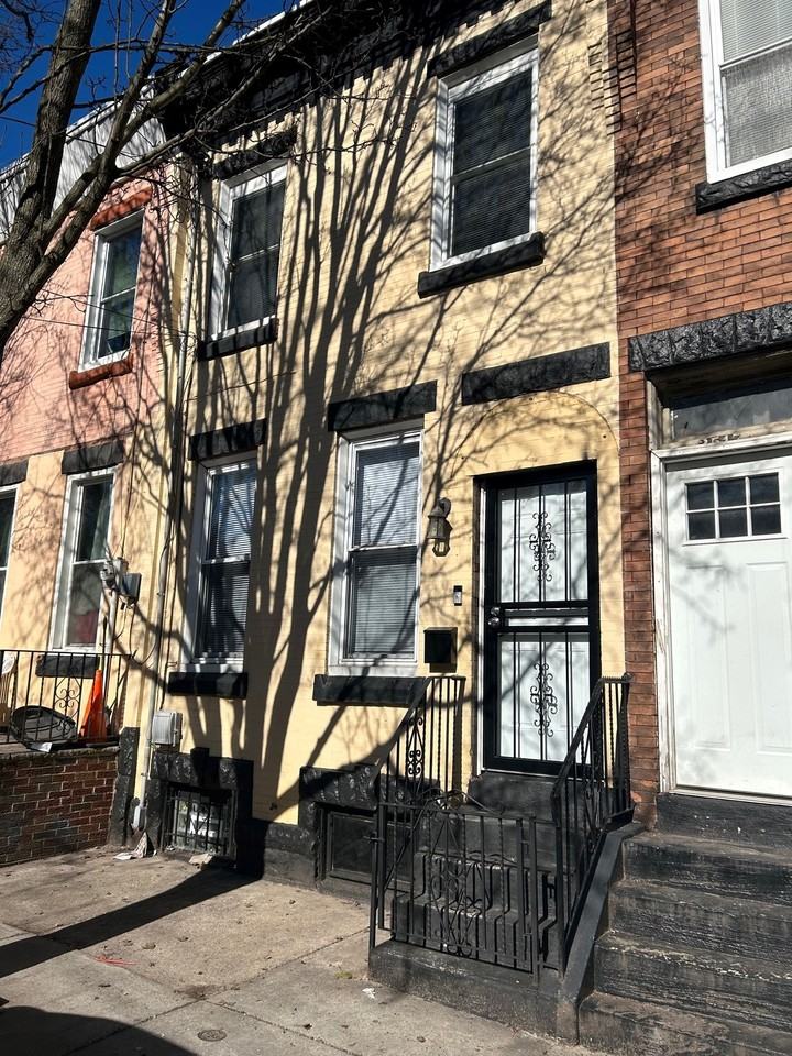 2519 W Gordon St #NA - Photo 2 of 12