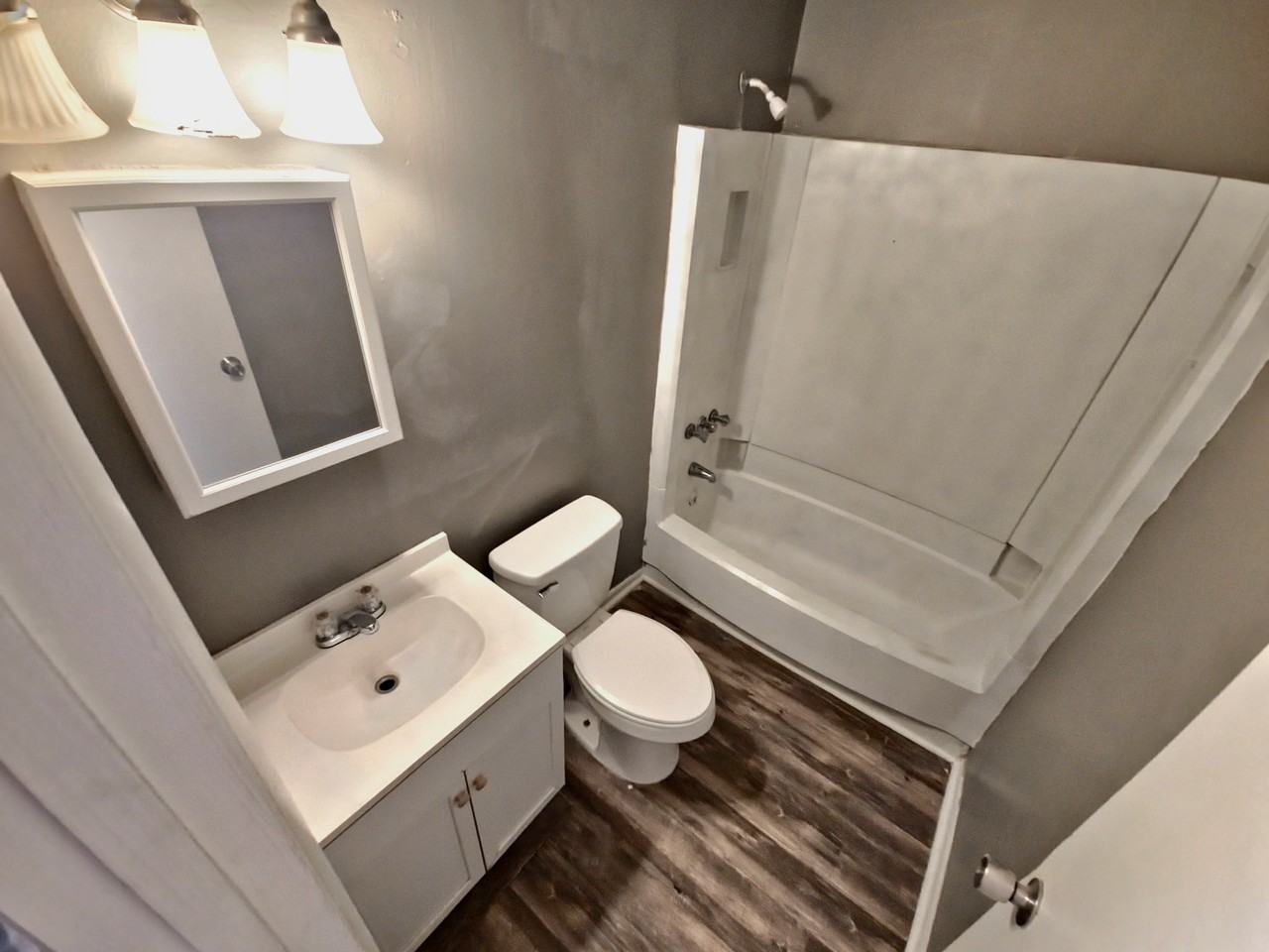 1811 Morningside DriveBUILDING C #C1 - Photo 6 of 8