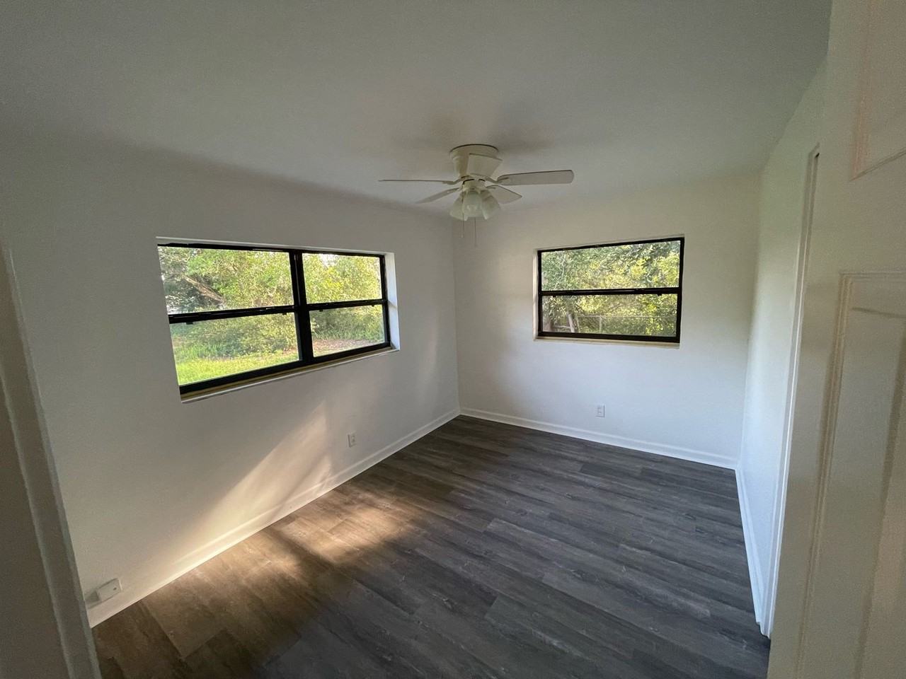 1608 Pine Ave - Photo 2 of 8