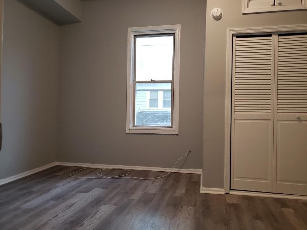 123 Brighton Ave - Photo 5 of 13