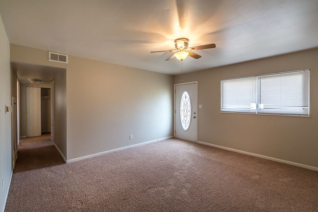 632 6th Ave E - Photo 2 of 7