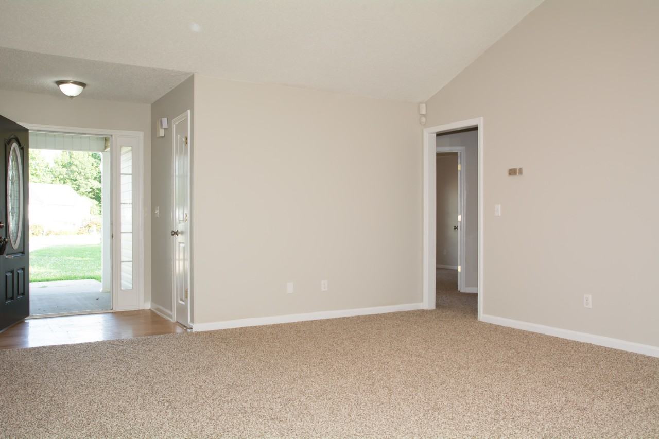 105 Stoneybrook - Photo 6 of 20