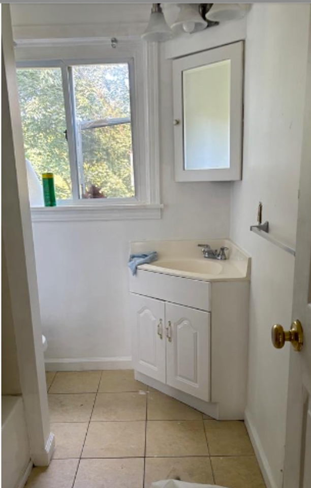 1102 Langtry St - Photo 5 of 6