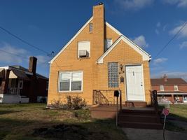 featured image of 122 Division Ave #1