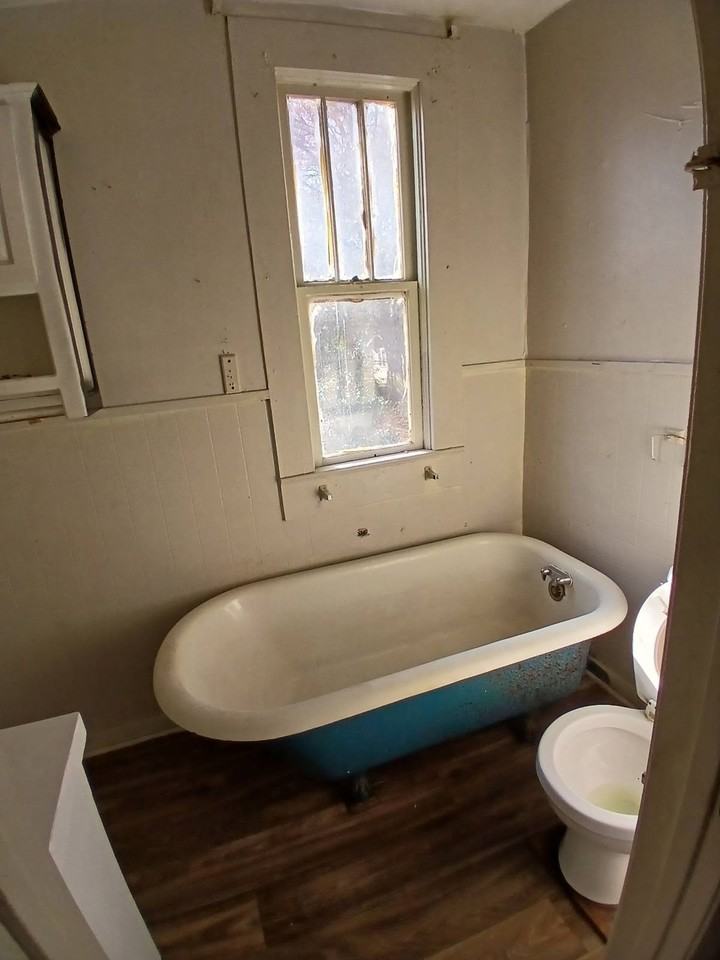 1010 1/2 S 3rd St #1-2 - Photo 6 of 10