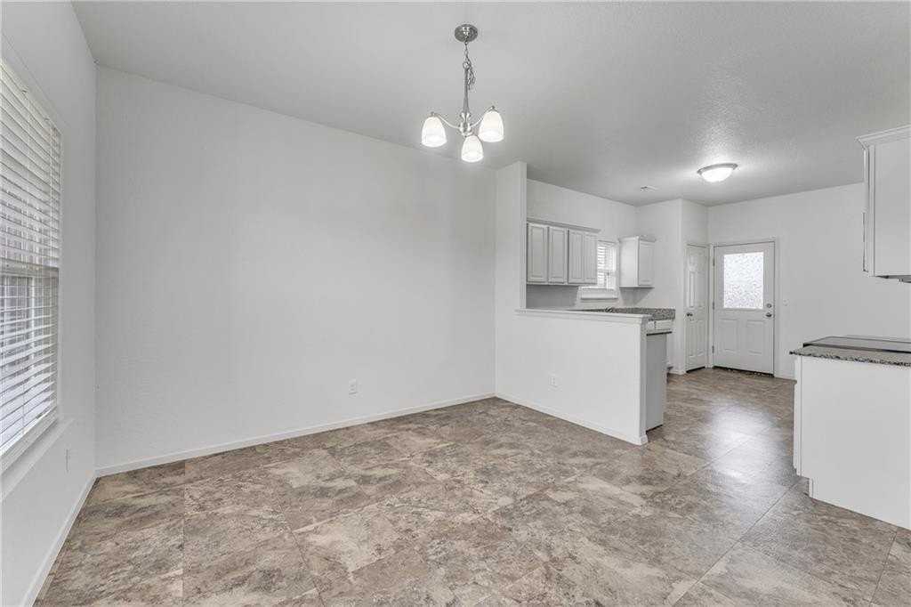 4404 Sw Gallatine Ave - Photo 6 of 25