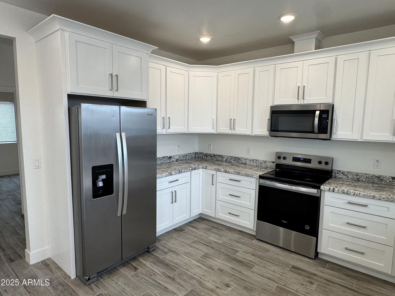 2814 E Roeser Rd #1 - Photo 6 of 16