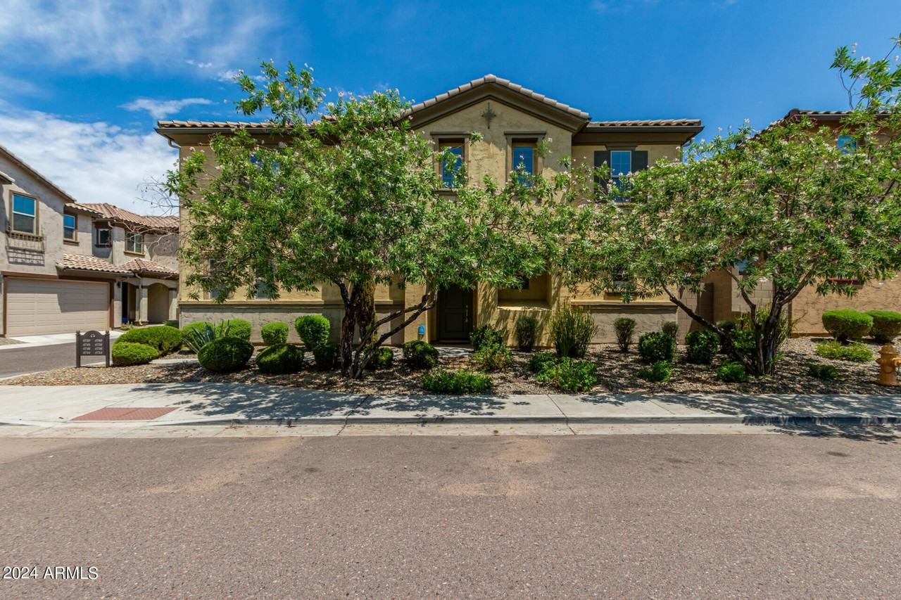 4754 E Tierra Buena Ln - Photo 2 of 39