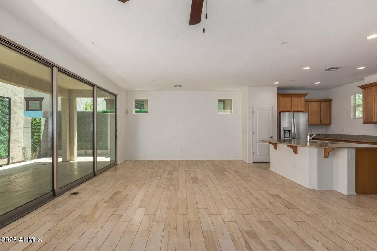 4754 E Tierra Buena Ln - Photo 4 of 39