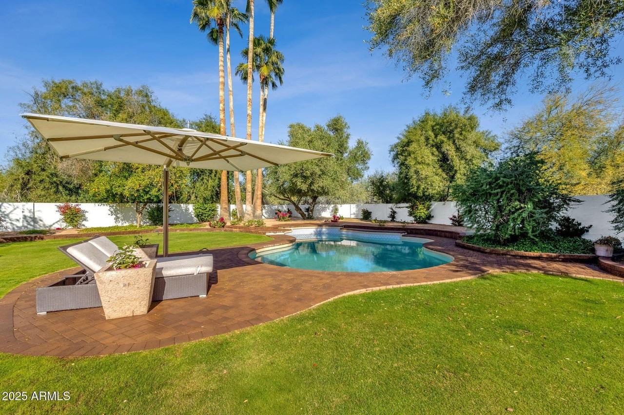 6954 E Caballo Dr - Photo 4 of 40