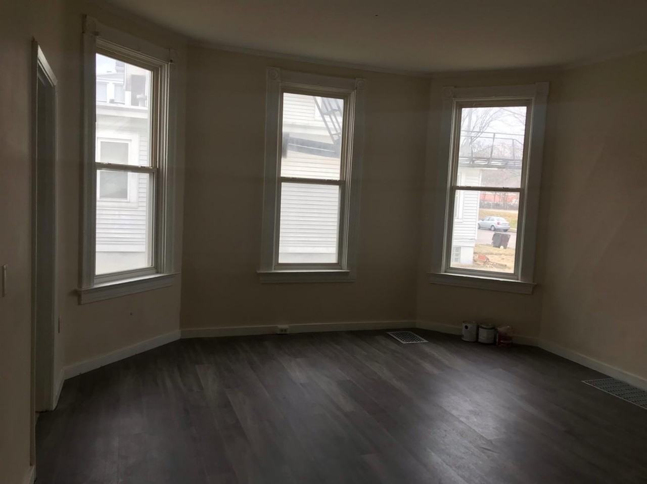 2757 Norwood Ave Apt 2 #2 - Photo 3 of 9