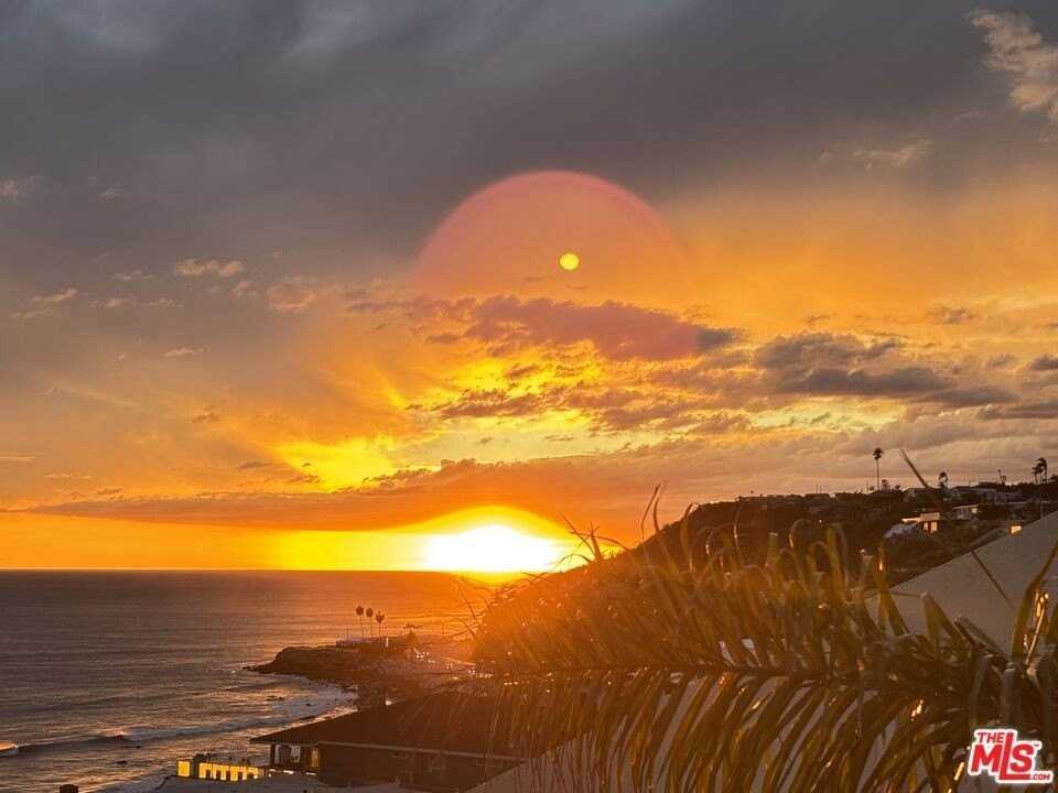 18065 Coastline Dr Apt 3 #3 - Photo 4 of 12