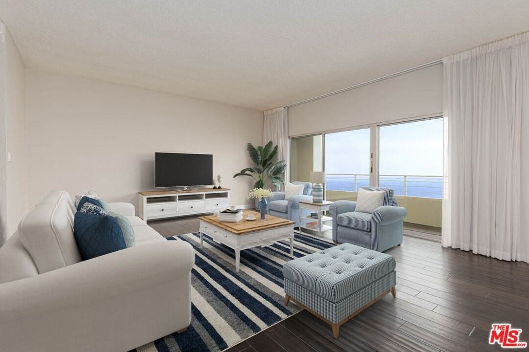 18065 Coastline Dr Apt 3 #3 - Photo 5 of 12